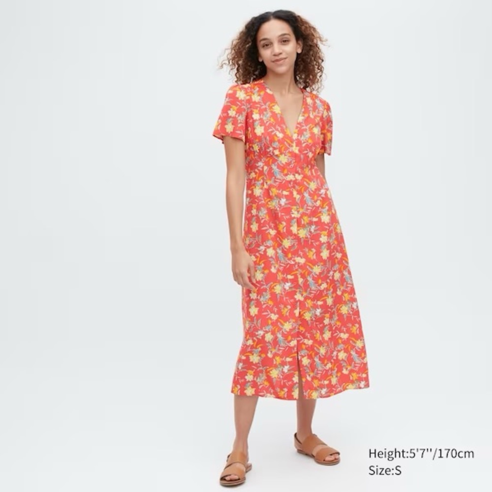 Uniqlo Printed V-Neck Short-Sleeve Flare Dress Red Size L